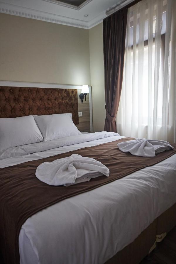 Luna Suites Taksim Istanboel Buitenkant foto
