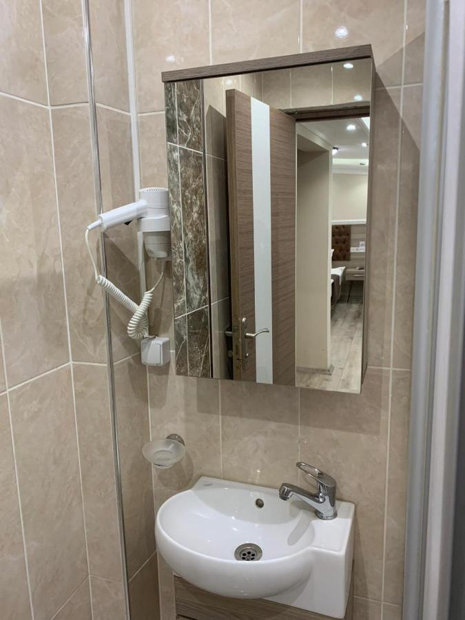 Luna Suites Taksim Istanboel Buitenkant foto