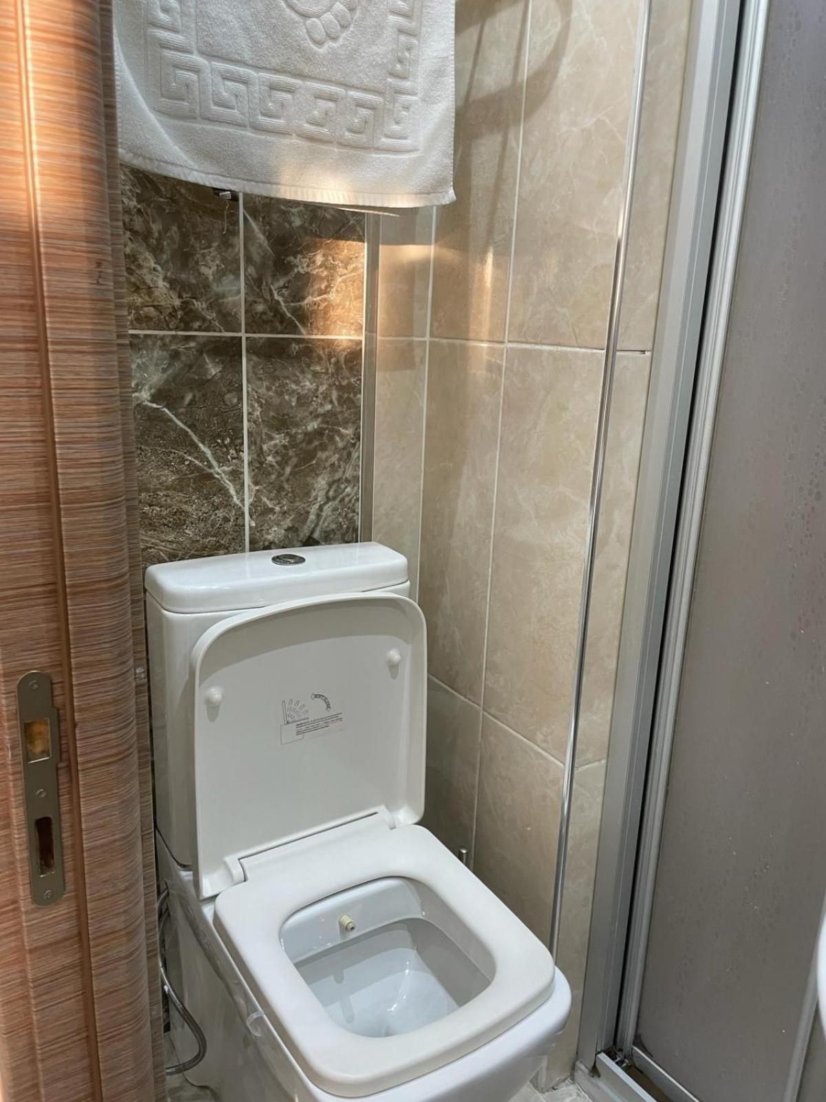 Luna Suites Taksim Istanboel Buitenkant foto