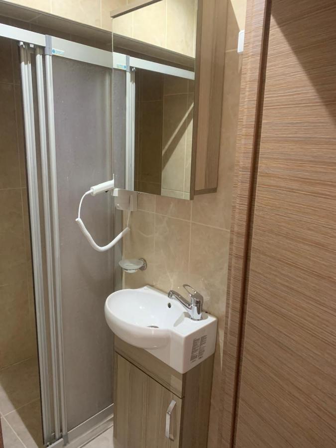 Luna Suites Taksim Istanboel Buitenkant foto