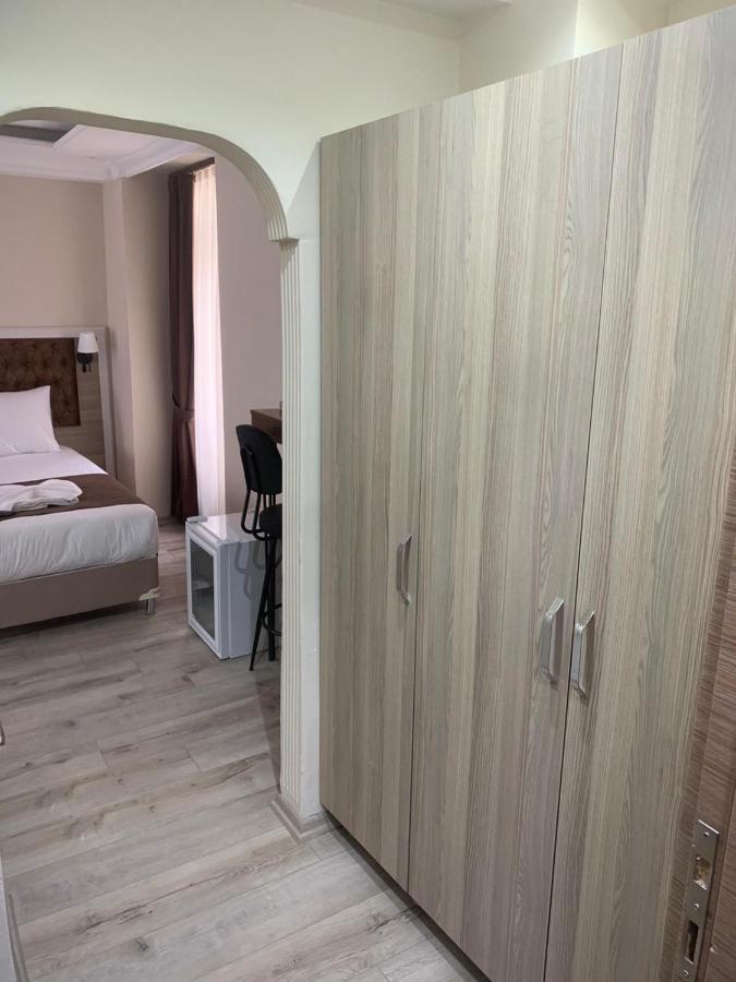 Luna Suites Taksim Istanboel Buitenkant foto